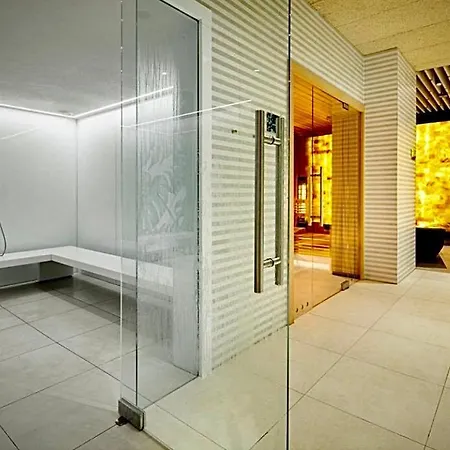 Prywatny Z Widokiem Na Morze Seaside Park * Kołobrzeg